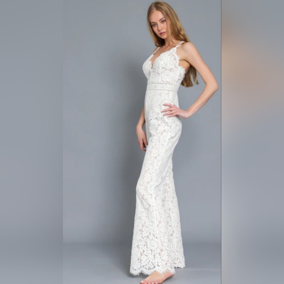 Aakaa White Lace Jumpsuit Sz XS NWT - Picture 4 of 10